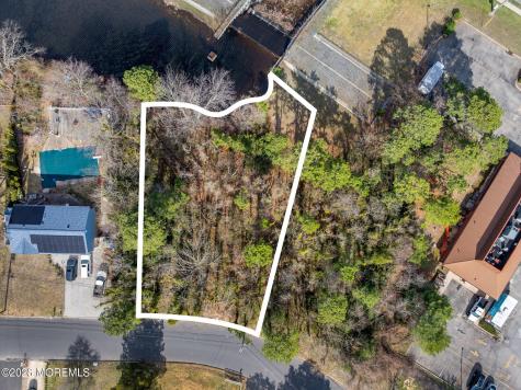 317 Lake Shore Drive Brick NJ 08723