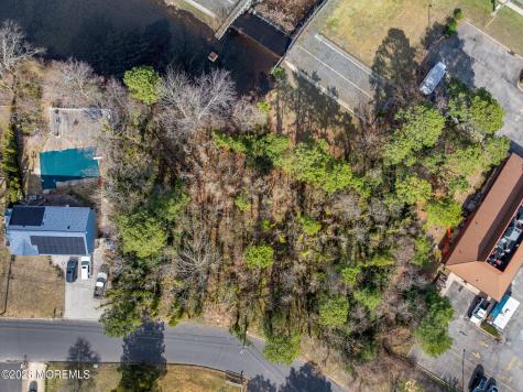 317 Lake Shore Drive Brick NJ 08723