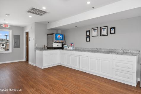 501 Broadway Barnegat Light NJ 08006