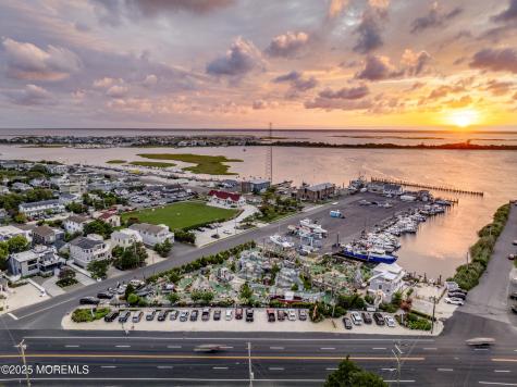 501 Broadway Barnegat Light NJ 08006