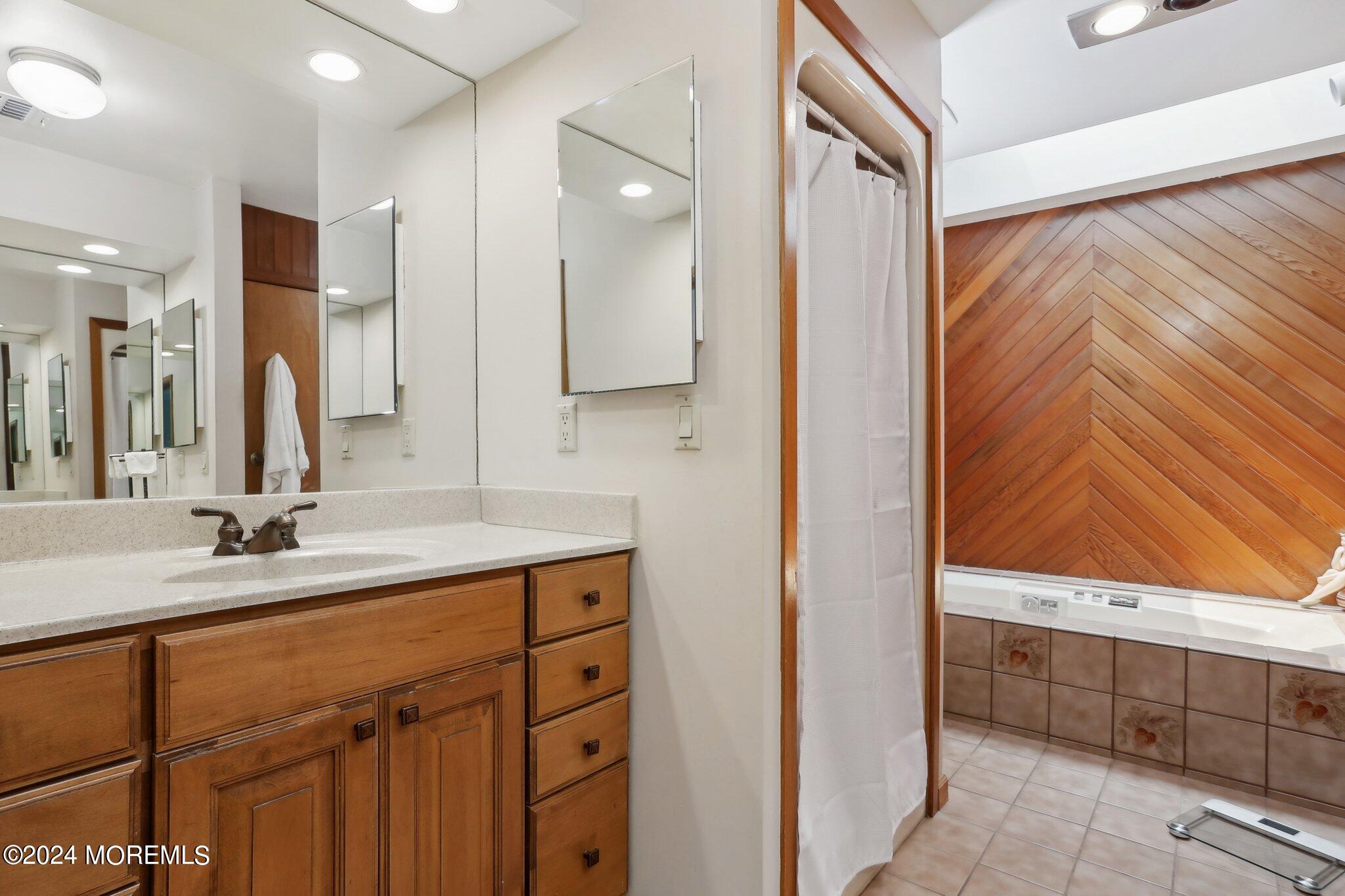 45 Mccaffery Road Manalapan NJ 07726