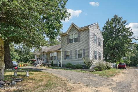 45 Mccaffery Road Manalapan NJ 07726
