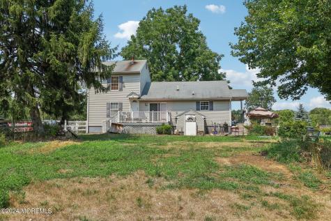 45 Mccaffery Road Manalapan NJ 07726