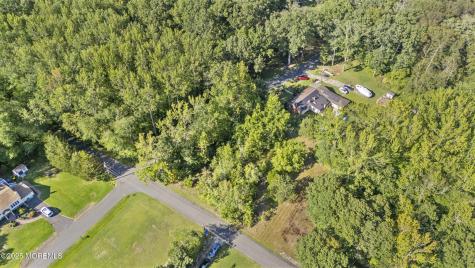 8 W Raymond Avenue Medford NJ 08055