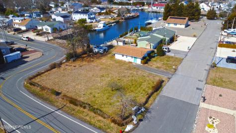 0 Union Court Lanoka Harbor NJ 08734