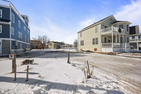 3261 Windsor Avenue Toms River NJ 08753