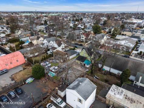 11 Pearce Avenue Manasquan NJ 08736