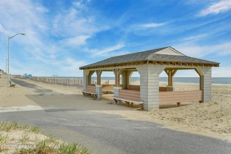 11 Pearce Avenue Manasquan NJ 08736