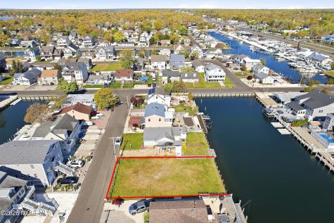 10 Cruiser Court Toms River NJ 08753