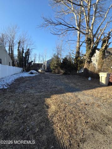 16 Tudor Avenue Pine Beach NJ 08741