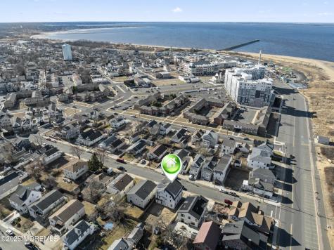 8 Oceanview Avenue Keansburg NJ 07734