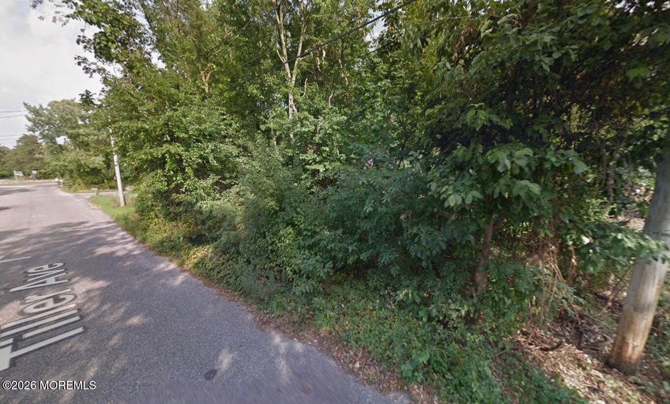 247 Tiller Avenue Beachwood NJ 08722