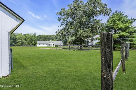 447 Stagecoach Road Millstone NJ 08510
