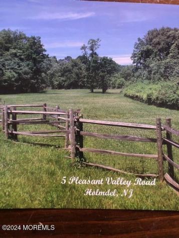 5 Pleasant Valley Road Holmdel NJ 07733