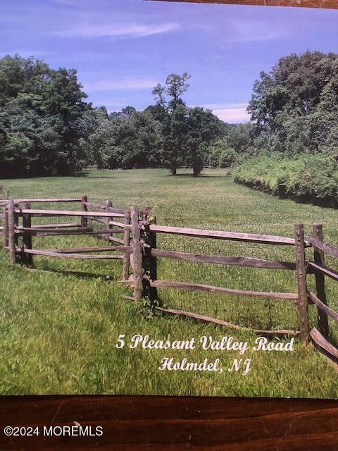 5 Pleasant Valley Road Holmdel NJ 07733