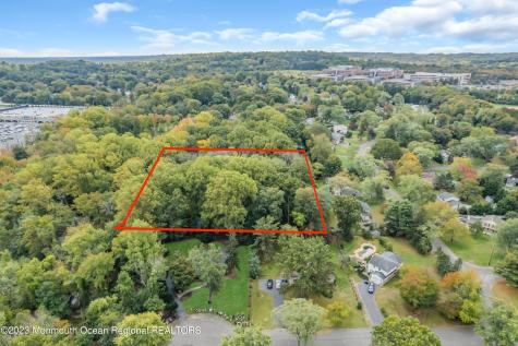 123-125 Magnolia Lane Middletown NJ 07748
