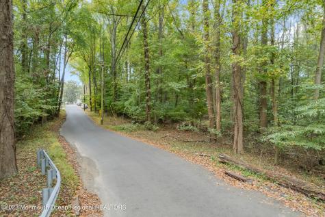 123-125 Magnolia Lane Middletown NJ 07748