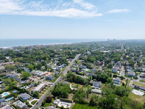1012 Norwood Avenue Oakhurst NJ 07755