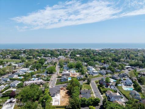 1012 Norwood Avenue Oakhurst NJ 07755