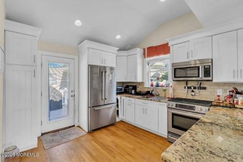 170-170.5 2nd Avenue Manasquan NJ 08736