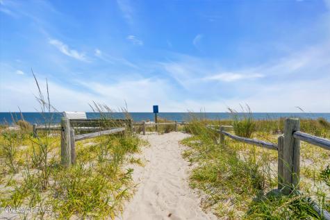 7201 Long Beach Boulevard Harvey Cedars NJ 08008