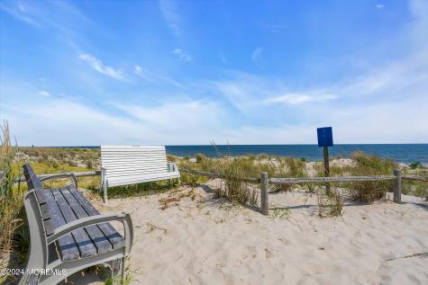 7201 Long Beach Boulevard Harvey Cedars NJ 08008