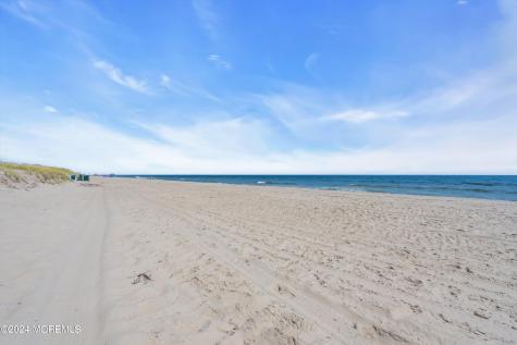 7201 Long Beach Boulevard Harvey Cedars NJ 08008