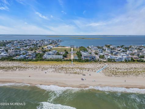 7201 Long Beach Boulevard Harvey Cedars NJ 08008