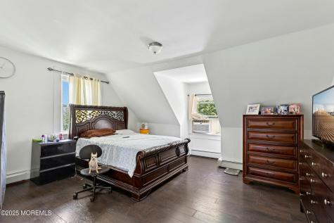184 N Walnut Street East Orange NJ 07017