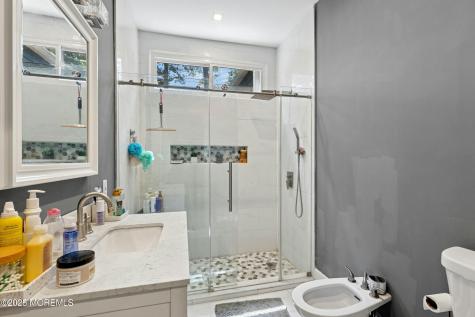 184 N Walnut Street East Orange NJ 07017