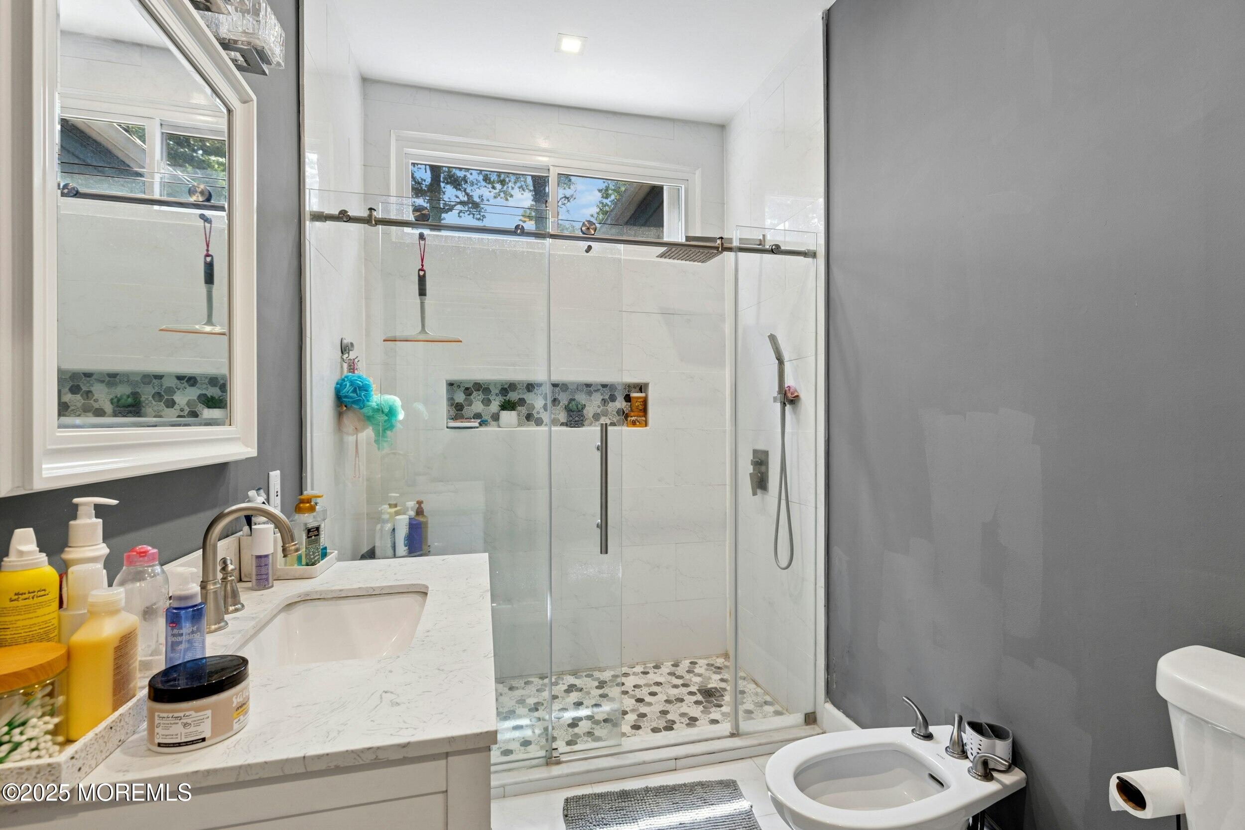 184 N Walnut Street East Orange NJ 07017