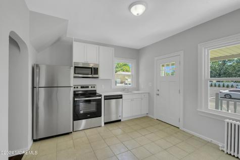 121 E Browning Road Bellmawr NJ 08031