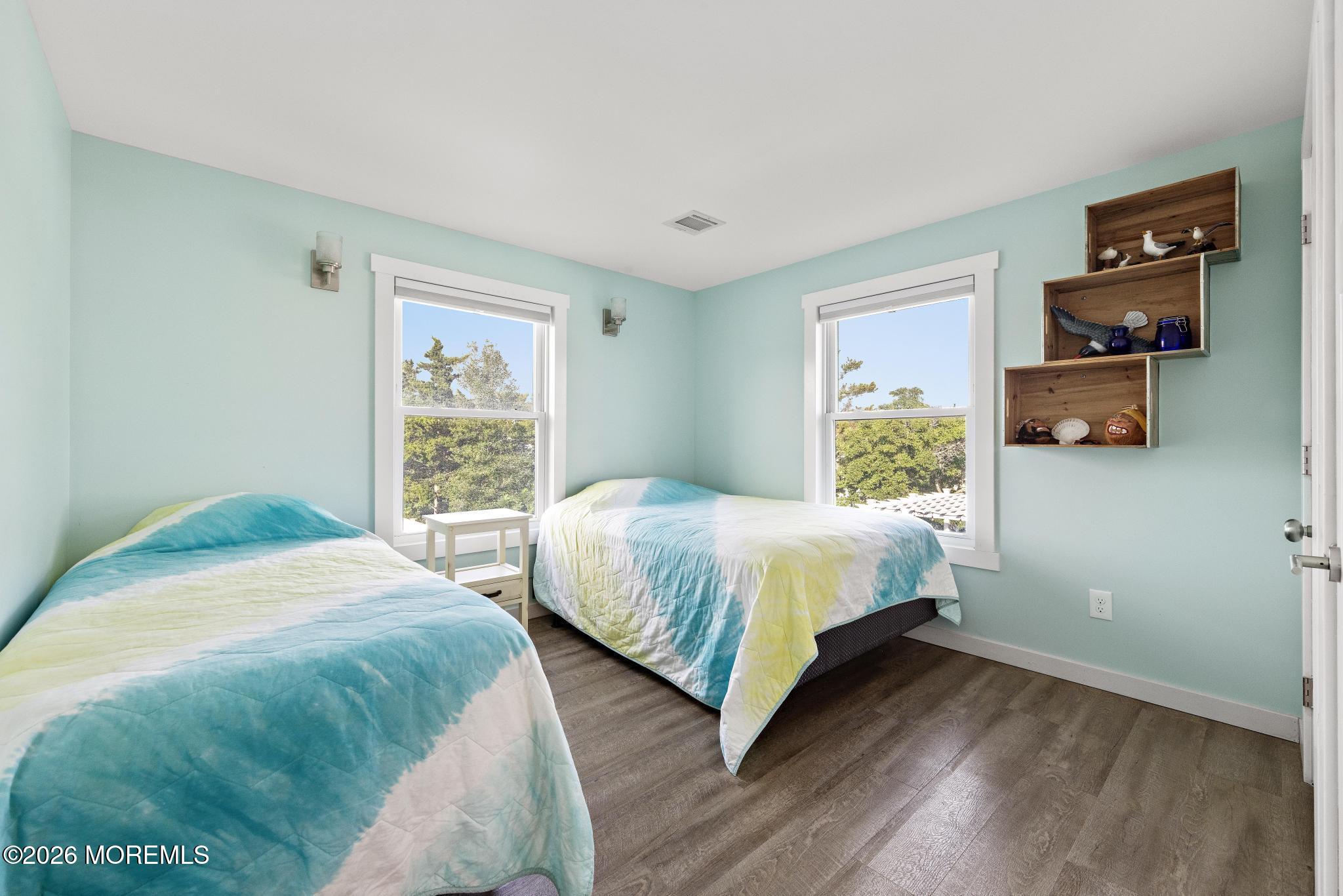 21 E 9th Street Barnegat Light NJ 08006