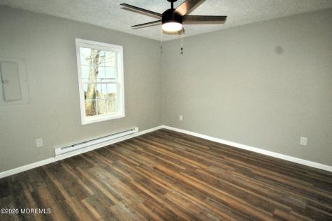 807 6th Street Union Beach NJ 07735