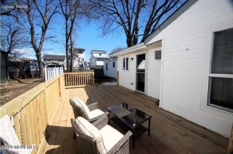 807 6th Street Union Beach NJ 07735