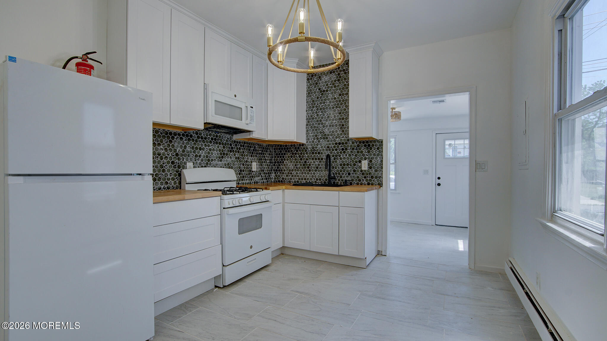 19 Bayview Avenue Keansburg NJ 07734