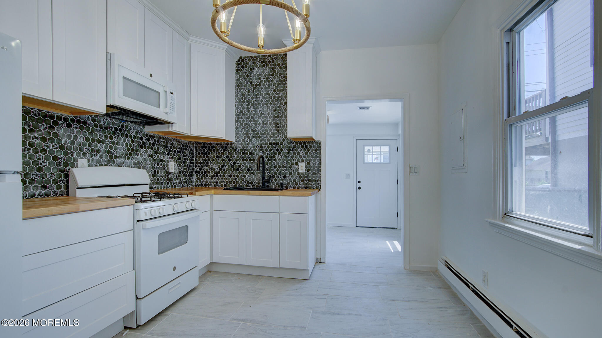 19 Bayview Avenue Keansburg NJ 07734