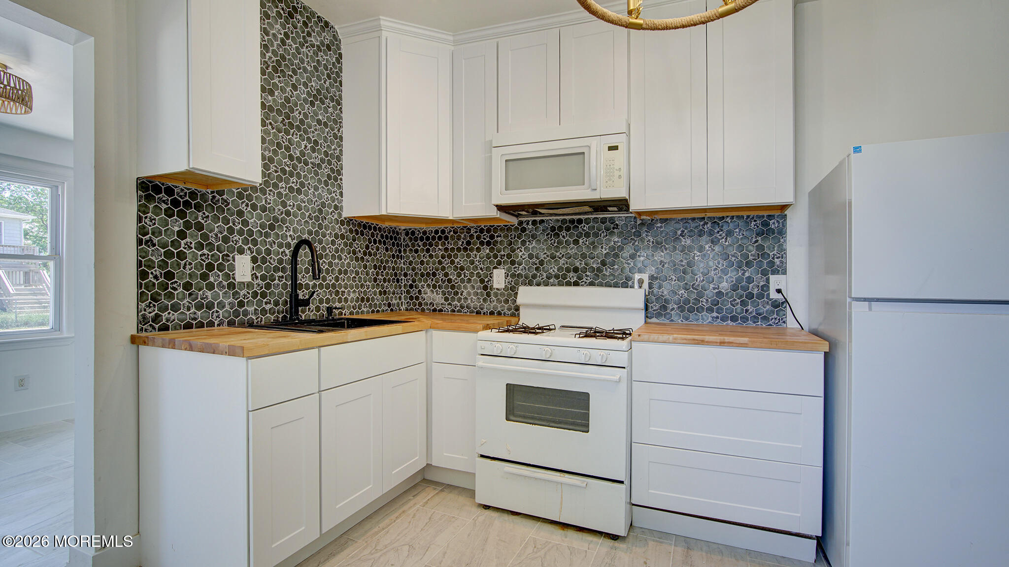 19 Bayview Avenue Keansburg NJ 07734