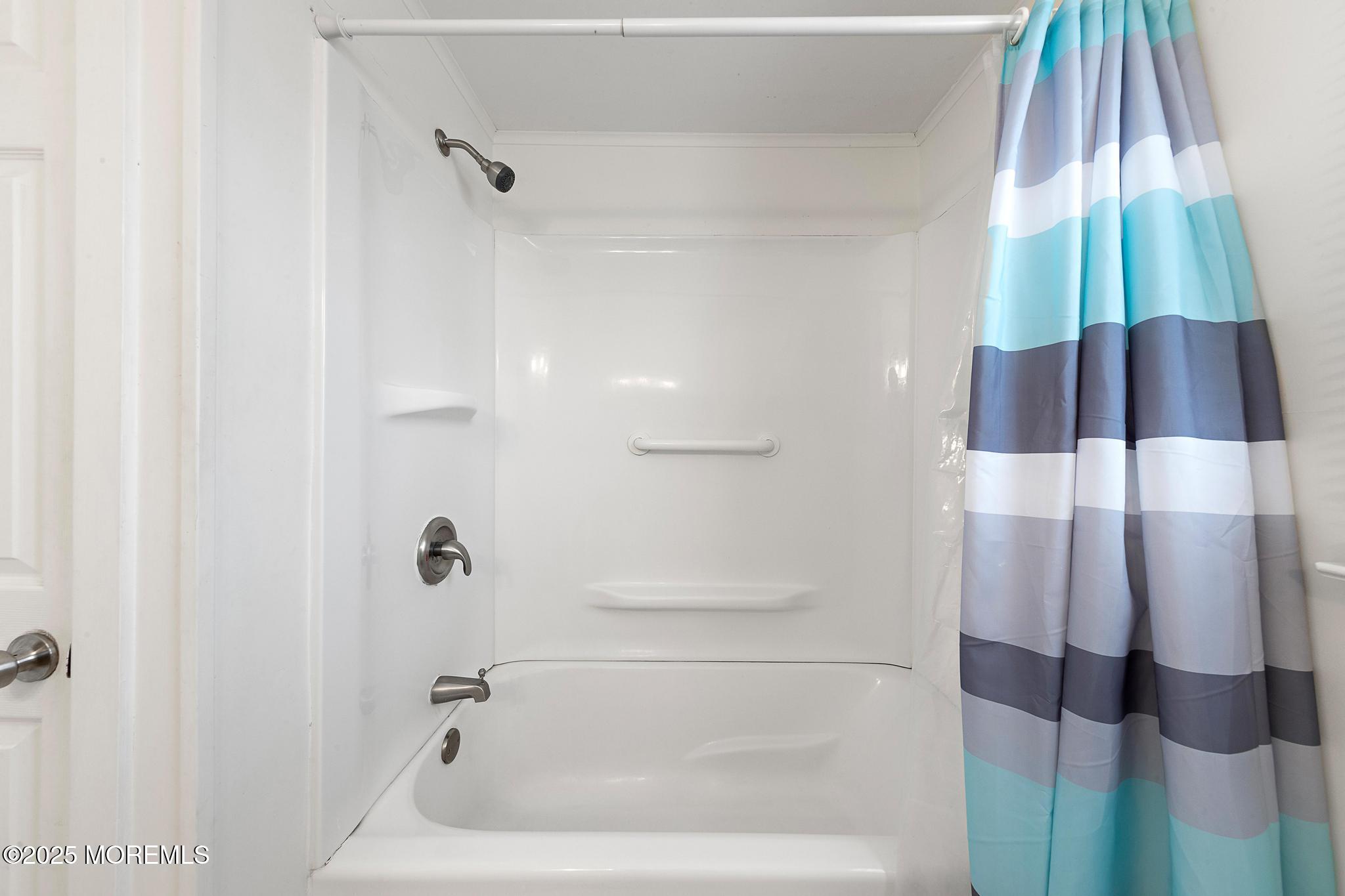25 E 49th Street Long Beach Twp NJ 08008