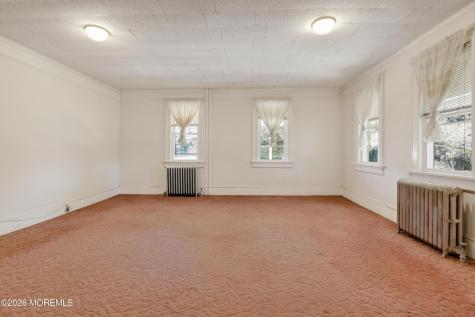 15 Hummingbird Way Jackson NJ 08527