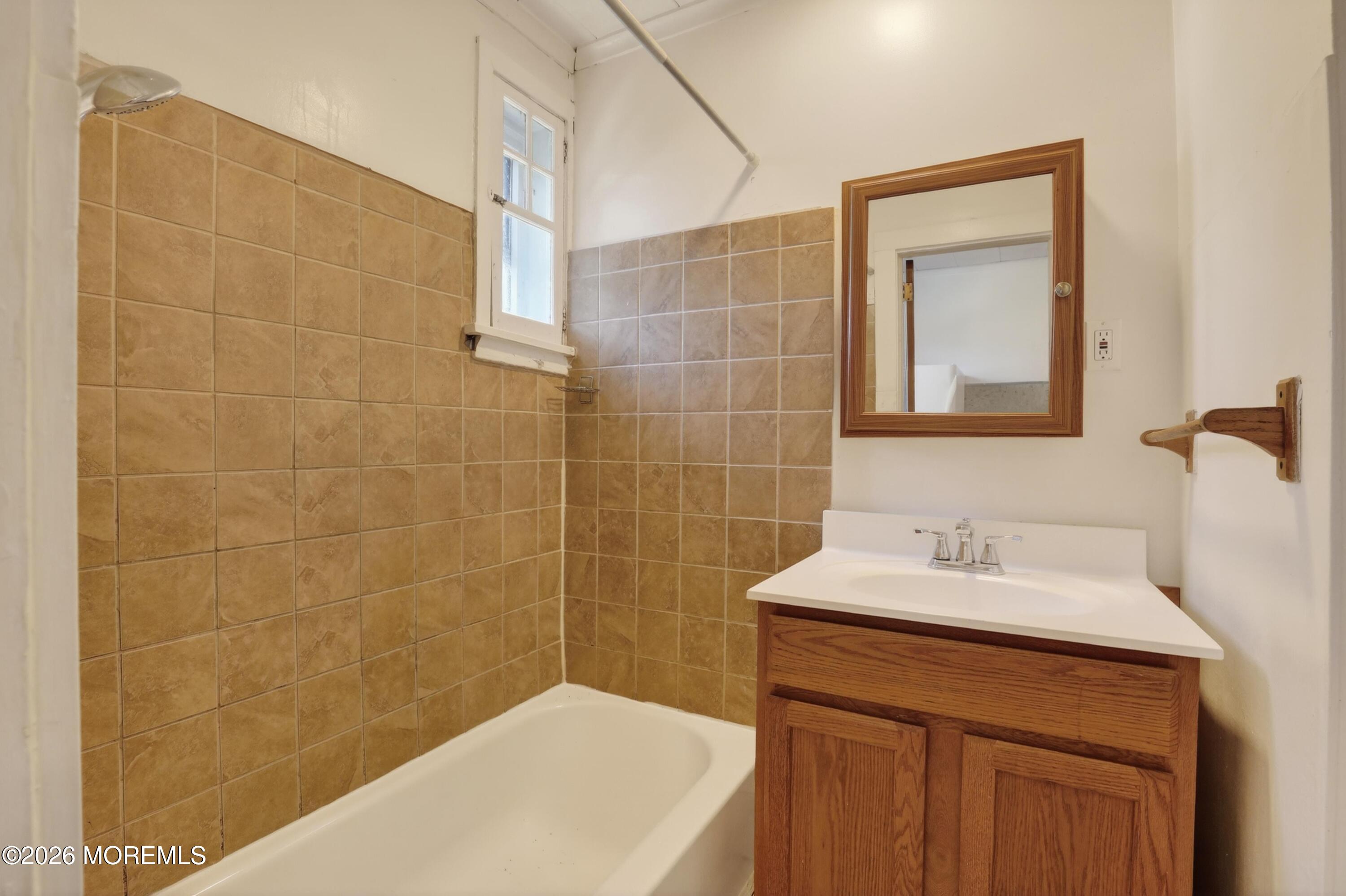 15 Hummingbird Way Jackson NJ 08527
