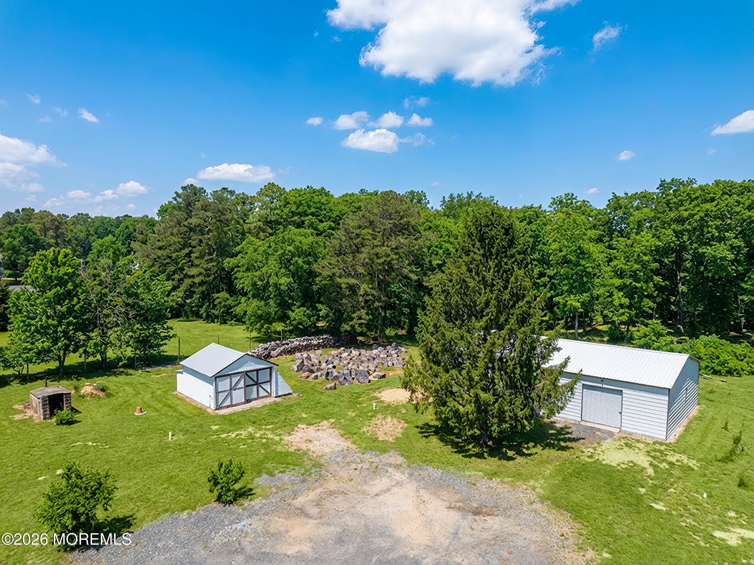 15 Hummingbird Way Jackson NJ 08527