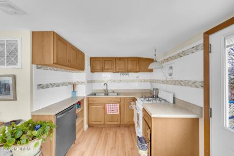 3 Mea Lane Long Beach Twp NJ 08008