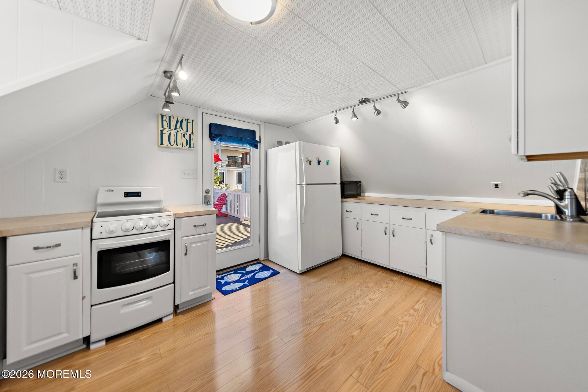 7 E 21st Street Long Beach Twp NJ 08008