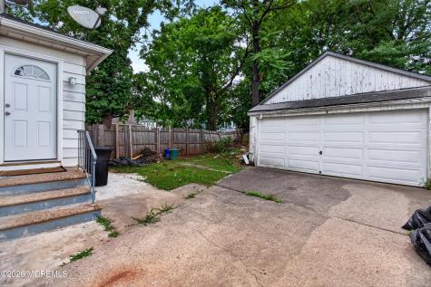 126 Jones Avenue Middlesex NJ 08846