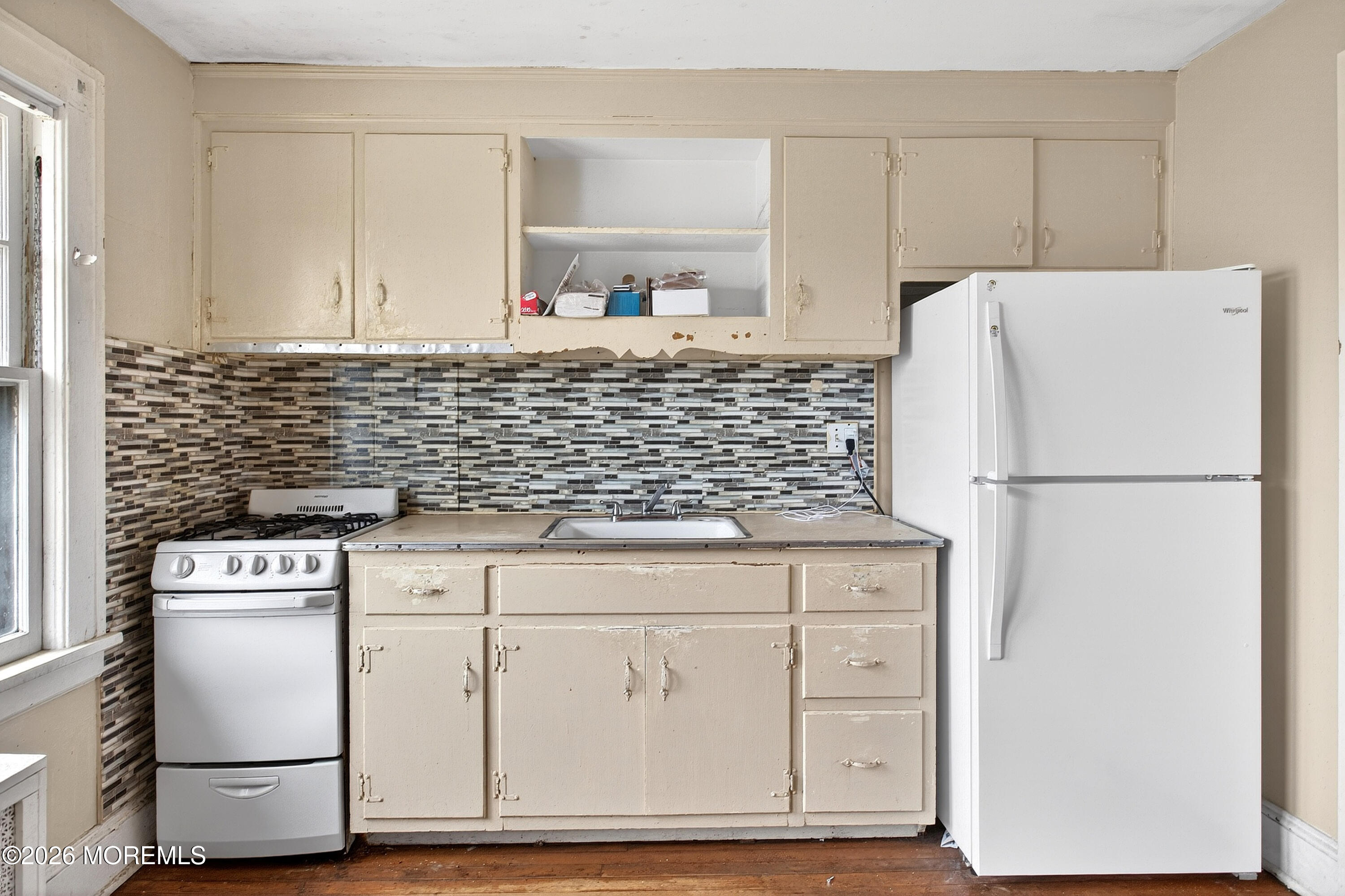 126 Jones Avenue Middlesex NJ 08846