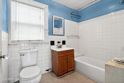 126 Jones Avenue Middlesex NJ 08846
