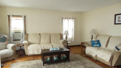 502 Laurel Avenue Point Pleasant Beach NJ 08742