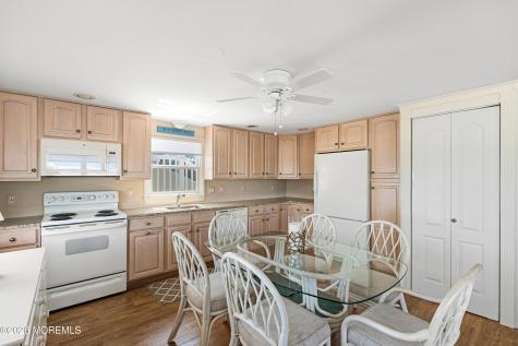 326 S 2nd Street Surf City NJ 08008