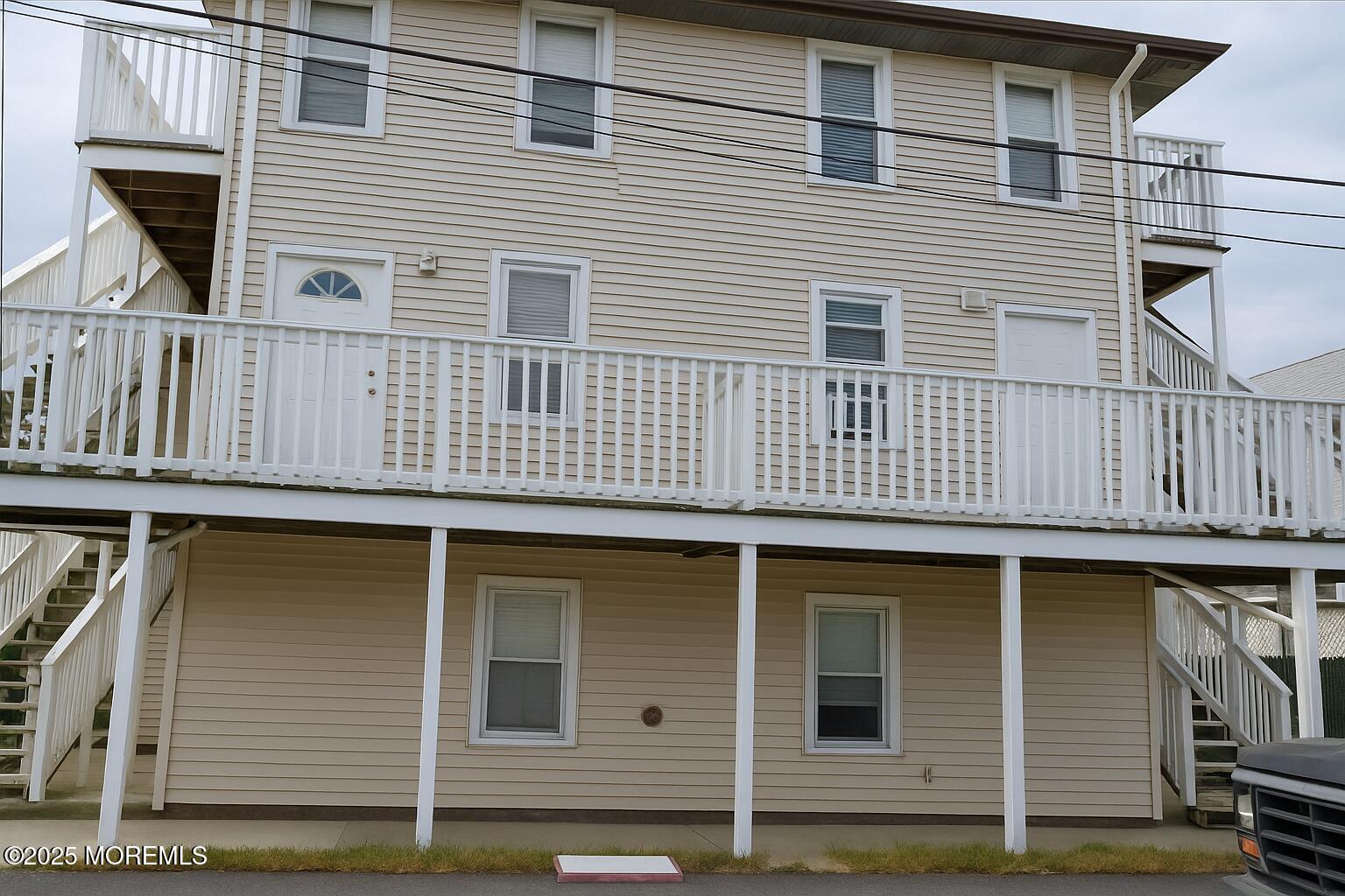 404-406 Trinity Avenue Atlantic City NJ 08400